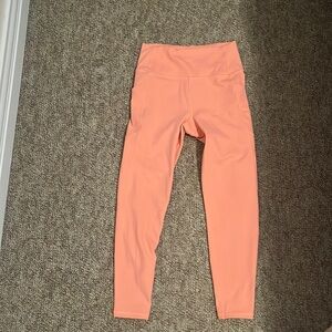 Brand new gap leggings never worn size medium but fits like a small